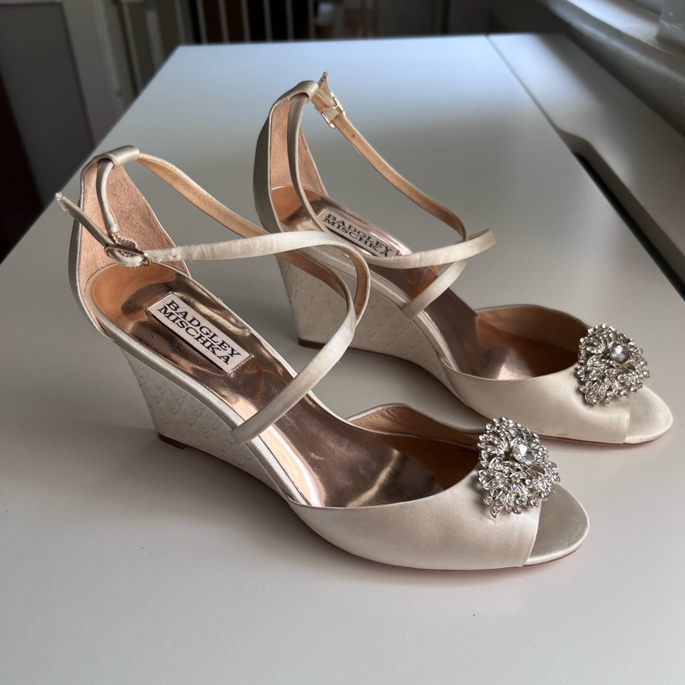 Badgley Mischka ivory wedges